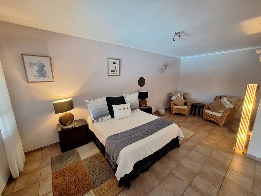 3 Bedroom Property for Sale in Wavecrest Eastern Cape